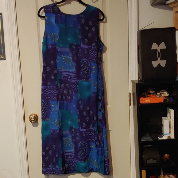 Dress - Picture 1 of 4